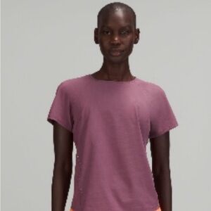 🍋Lululemon Lightweight Stretch Run Short Sleeve Size 6